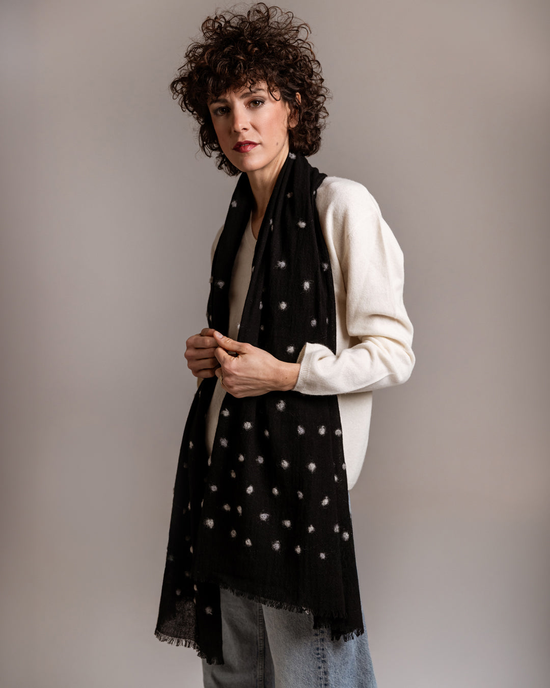 BERNINI colore NERO - Sciarpa ricamo pois