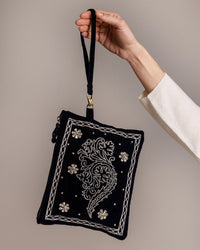 CLIO BLU - Pochette in Velluto ricamato a mano
